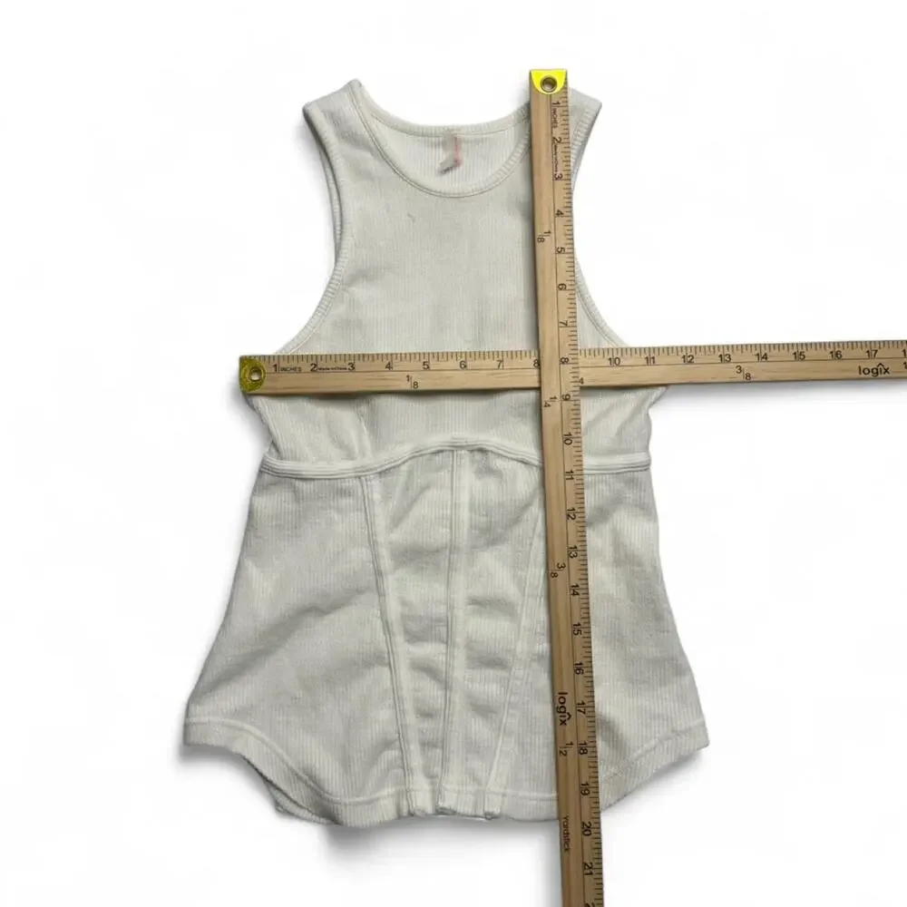 Free People Fitted Cotton White Contour Tank Top Size Extra Small Cute Summer